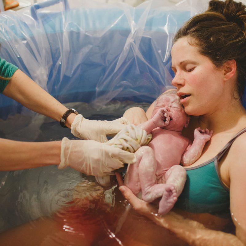 water birth photography by jagger photography