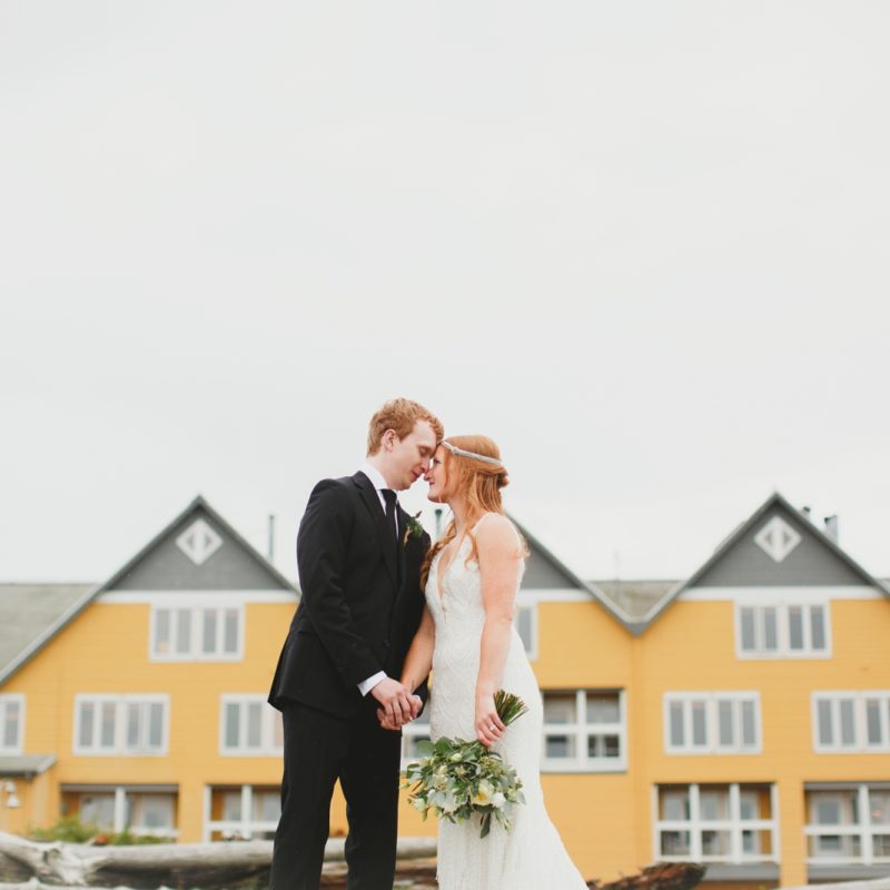 semiahmoo resort wedding lifestyle portraits on the beach by jagger photography